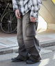 デニムイージーカーゴパンツ/デニムブラック モデル：180cm L着用
