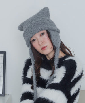 グレー