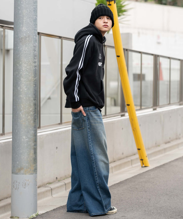 ブラック モデル：180cm L着用