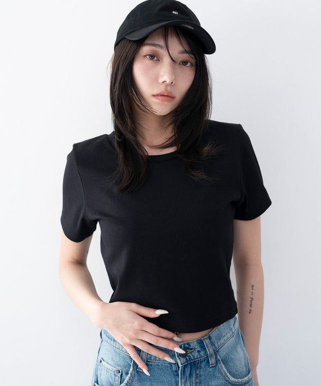 ブラック モデル：159cm M着用