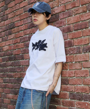 ホワイト モデル：175cm L着用