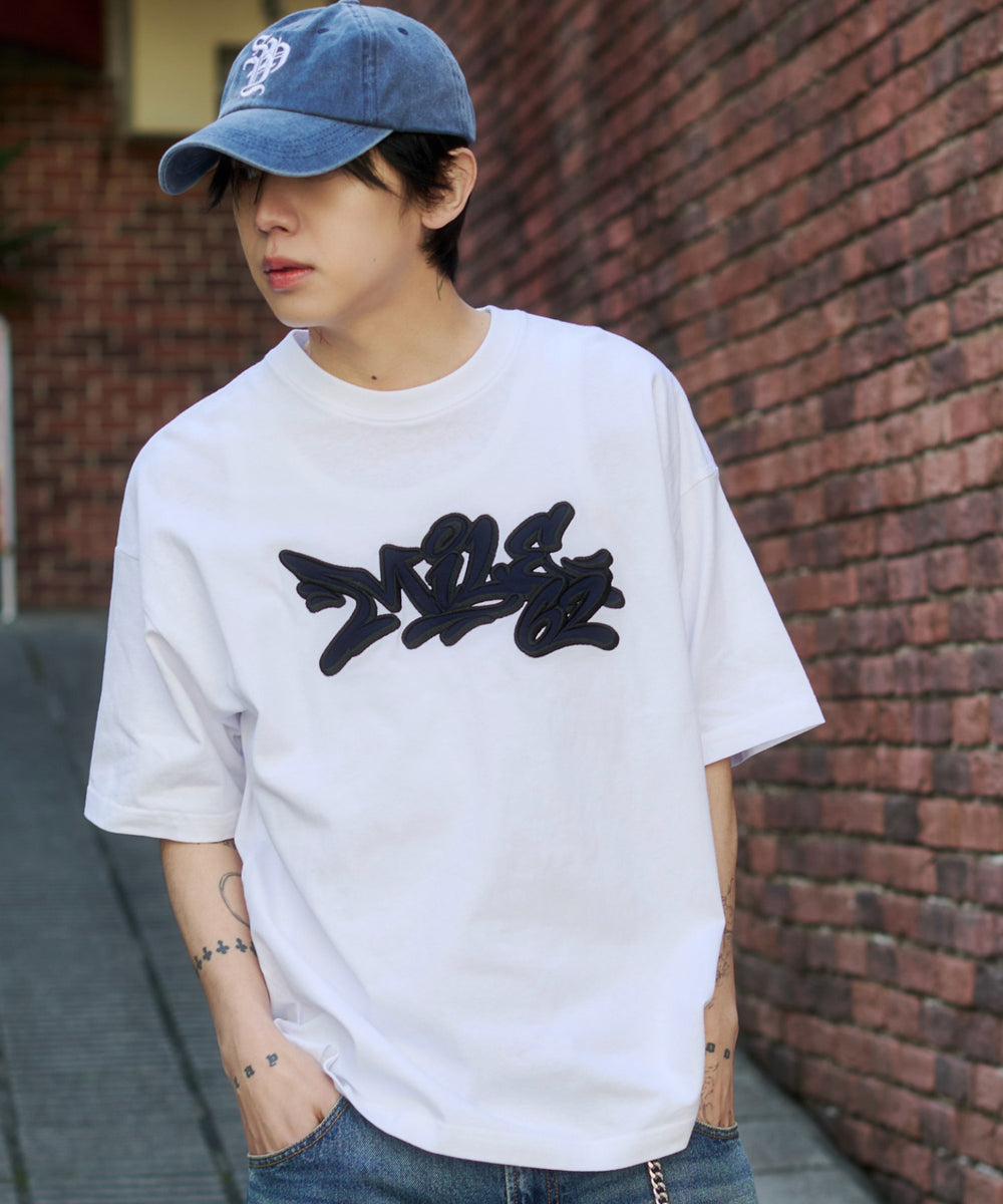 ホワイト モデル：175cm L着用