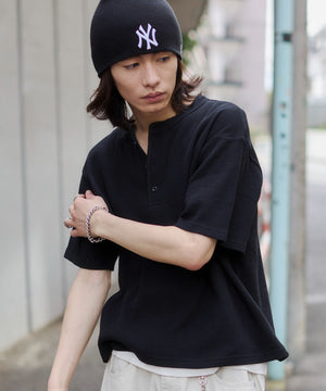 ブラック モデル：182cm L着用