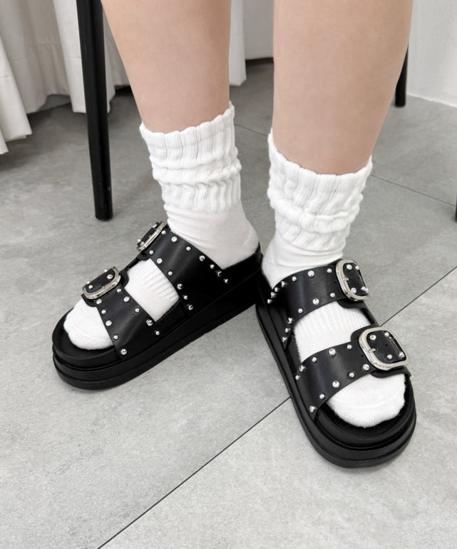 ブラック