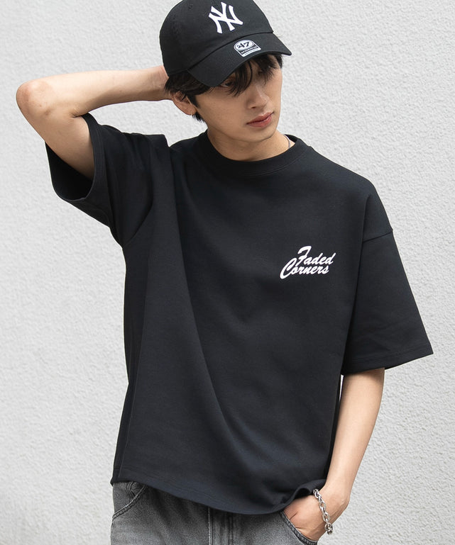 ホワイト モデル：180cm L着用