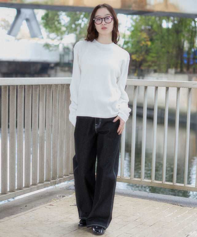 ホワイト　モデル：163cm M着用