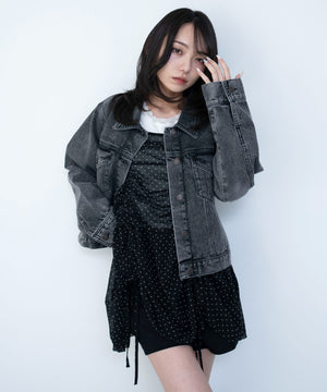 ブラック　モデル：159cm F着用