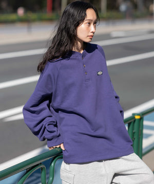パープル　モデル：161cm M着用