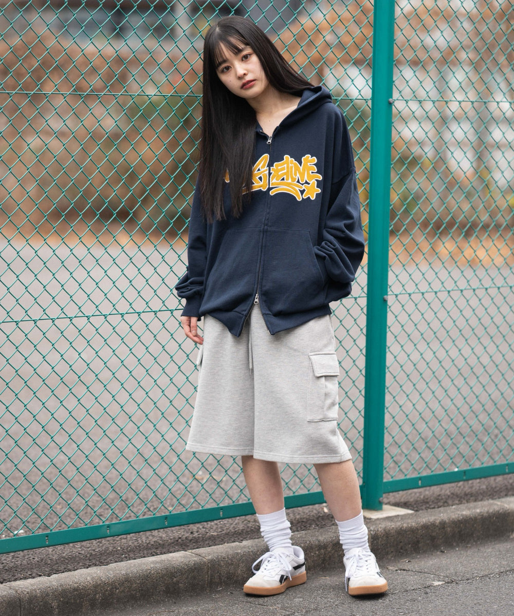 ネイビー モデル：160cm M着用