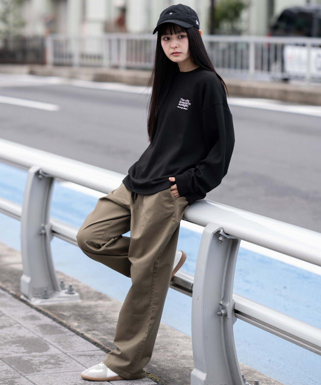 カーキ　モデル：161cm S着用