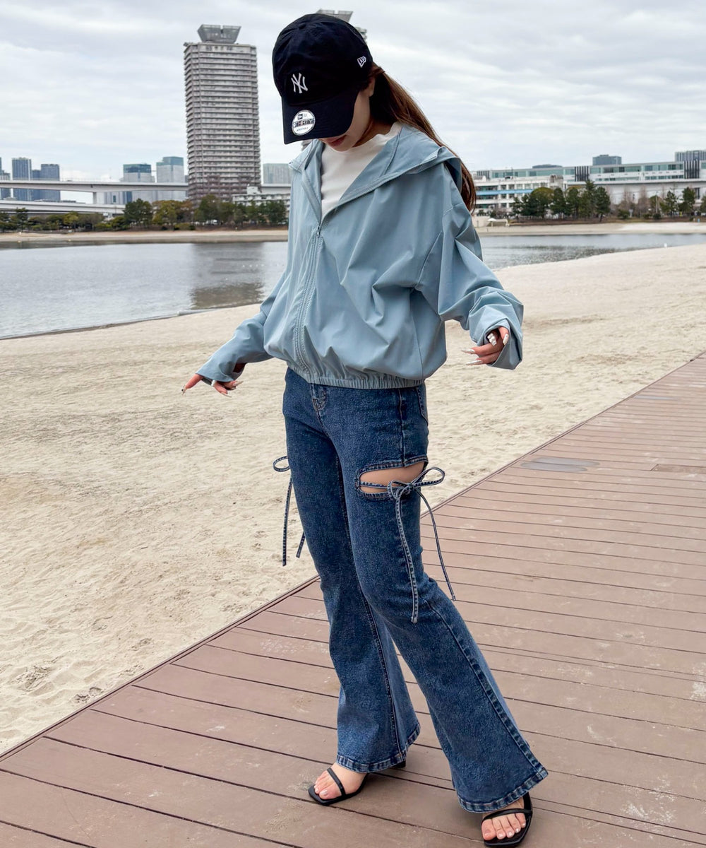 ブルー