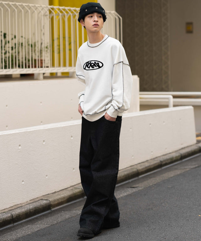 ホワイト モデル：180cm L着用