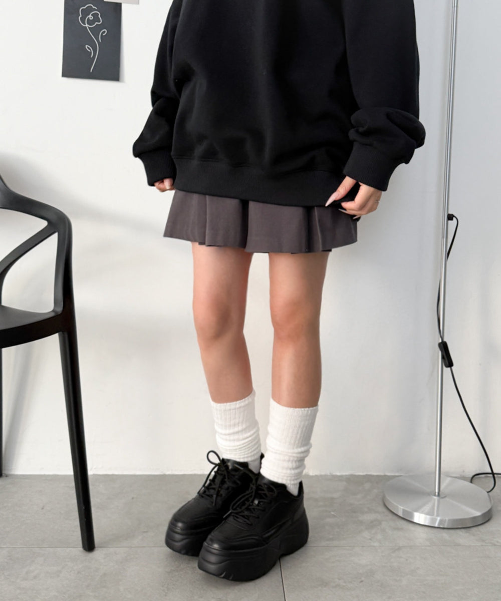 ブラック