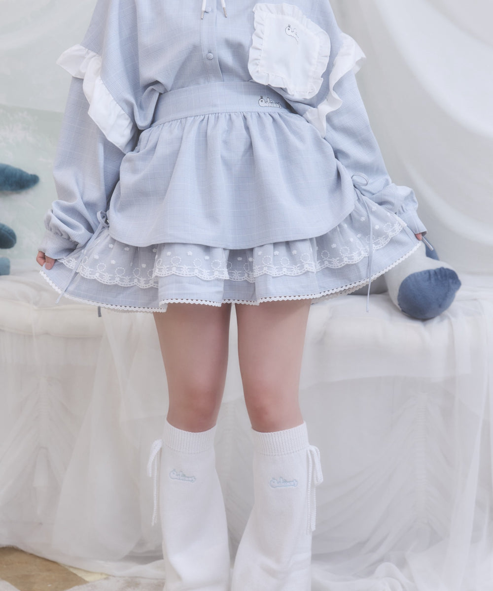 グレー