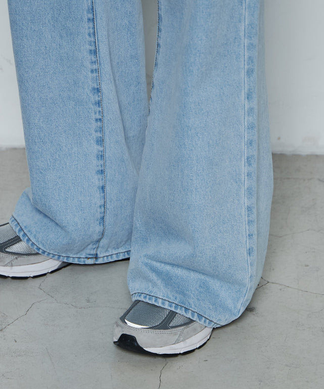 ルーズフィットフレアパンツ