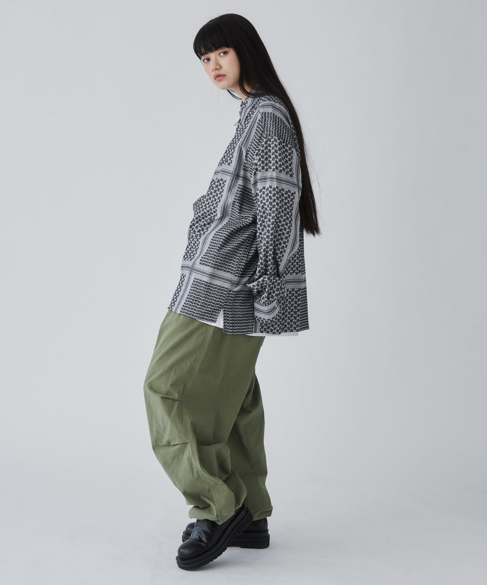 柄1 モデル：165cm M着用 