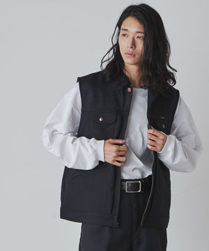 ブラック モデル：181cm L着用
