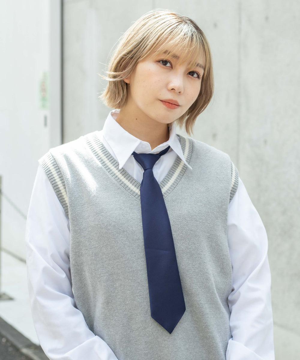 ネイビー