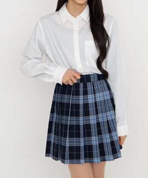 ホワイト　モデル：155cm　M着用