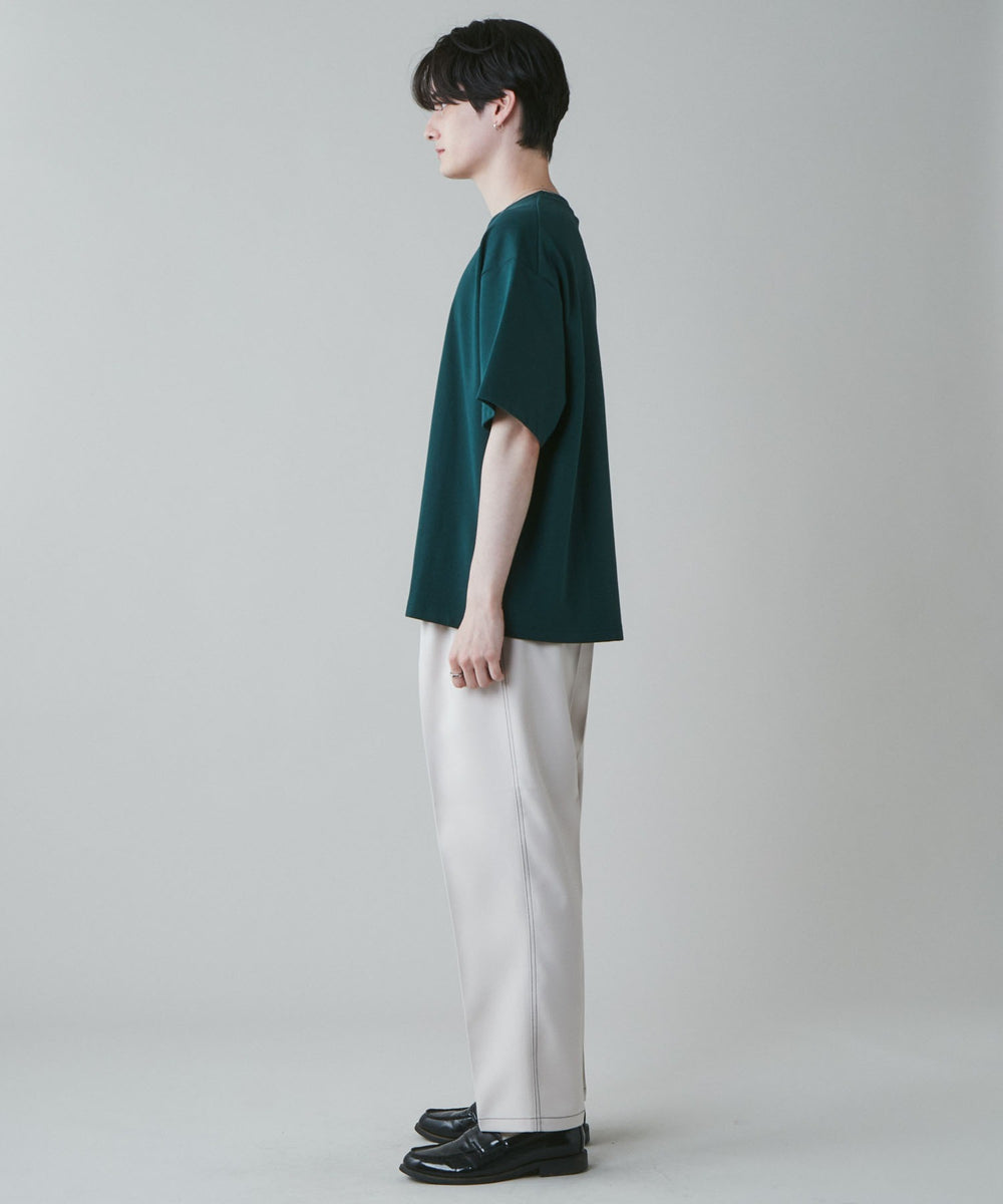 Dグリーン モデル：180cm L着用