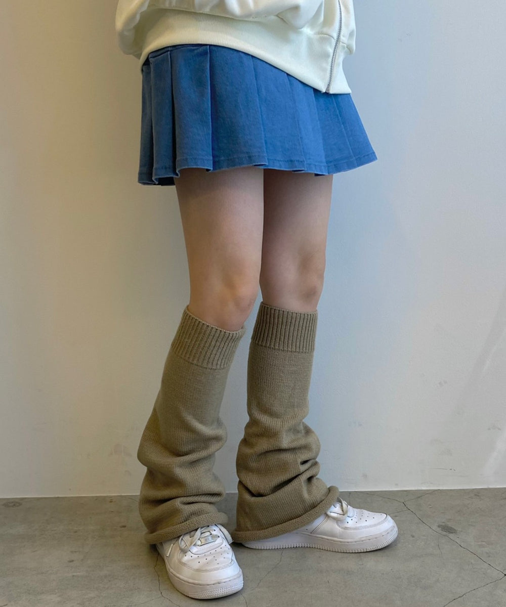 ベージュ