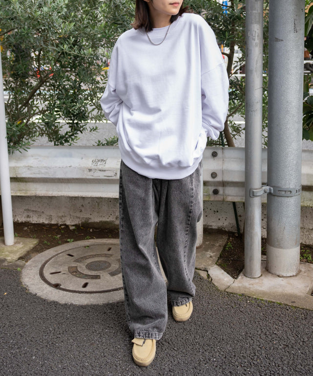 ホワイト　モデル：158cm L着用