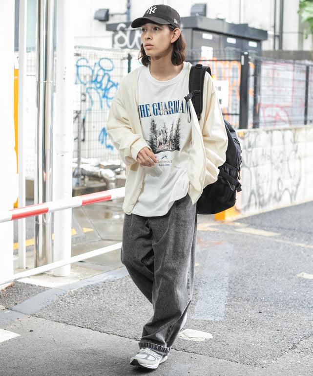 ホワイト　モデル：174cm L着用