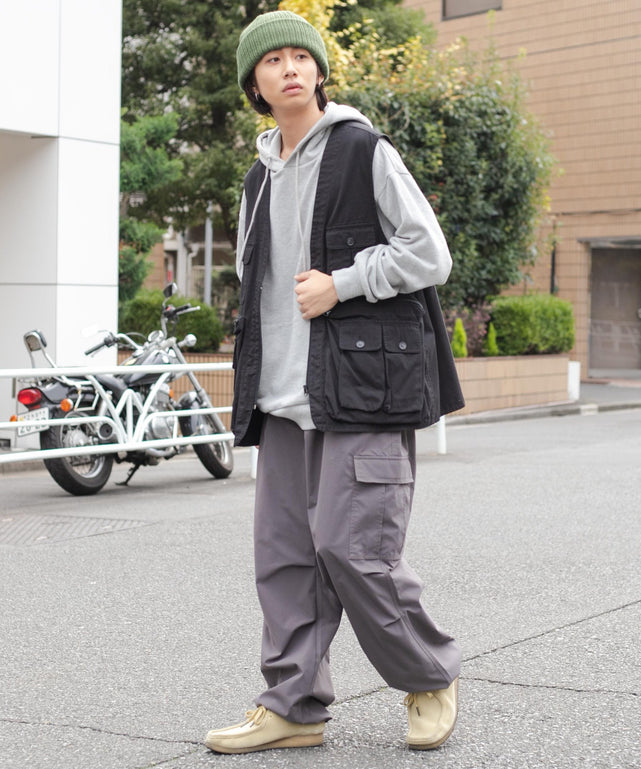 グレー　モデル:175cm L着用