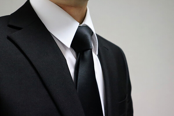 お葬式でのネクタイマナー