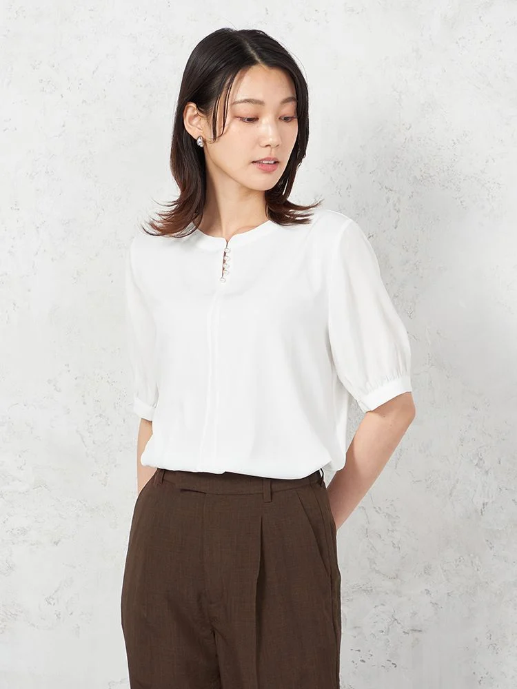 【ウォッシャブル】5分袖フロントパールブラウスUVカット透けにくい無地SOFFICE春夏【レディース】